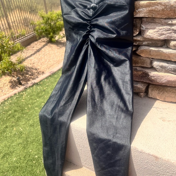 Women women’s size small athletic skinny black legging - Picture 4 of 17